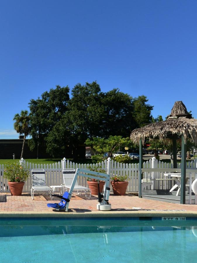 Americas Best Value Inn Bradenton-Sarasota Ngoại thất bức ảnh