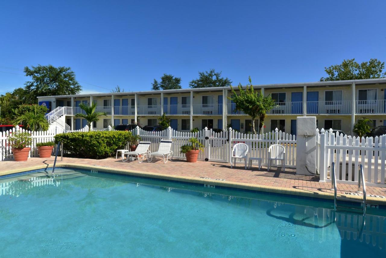 Americas Best Value Inn Bradenton-Sarasota Ngoại thất bức ảnh