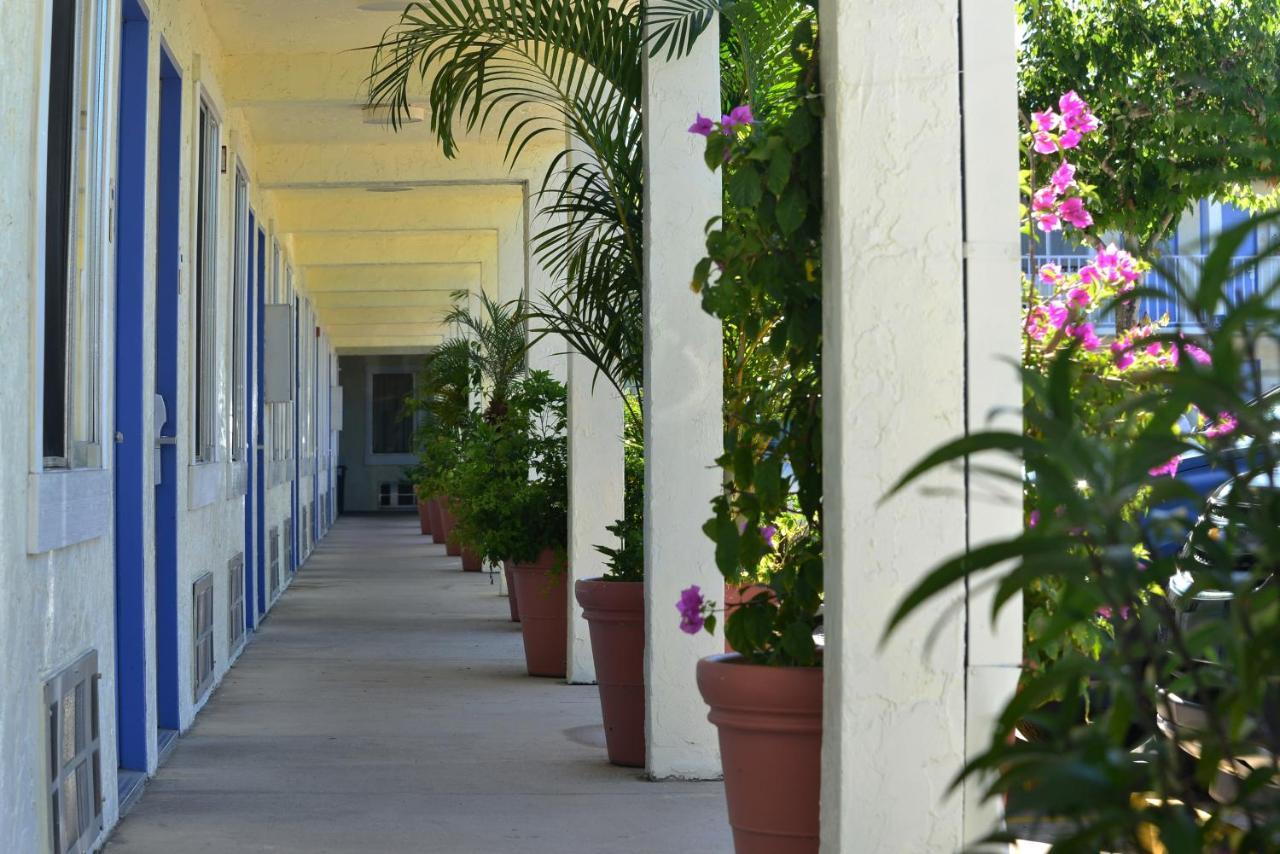 Americas Best Value Inn Bradenton-Sarasota Ngoại thất bức ảnh
