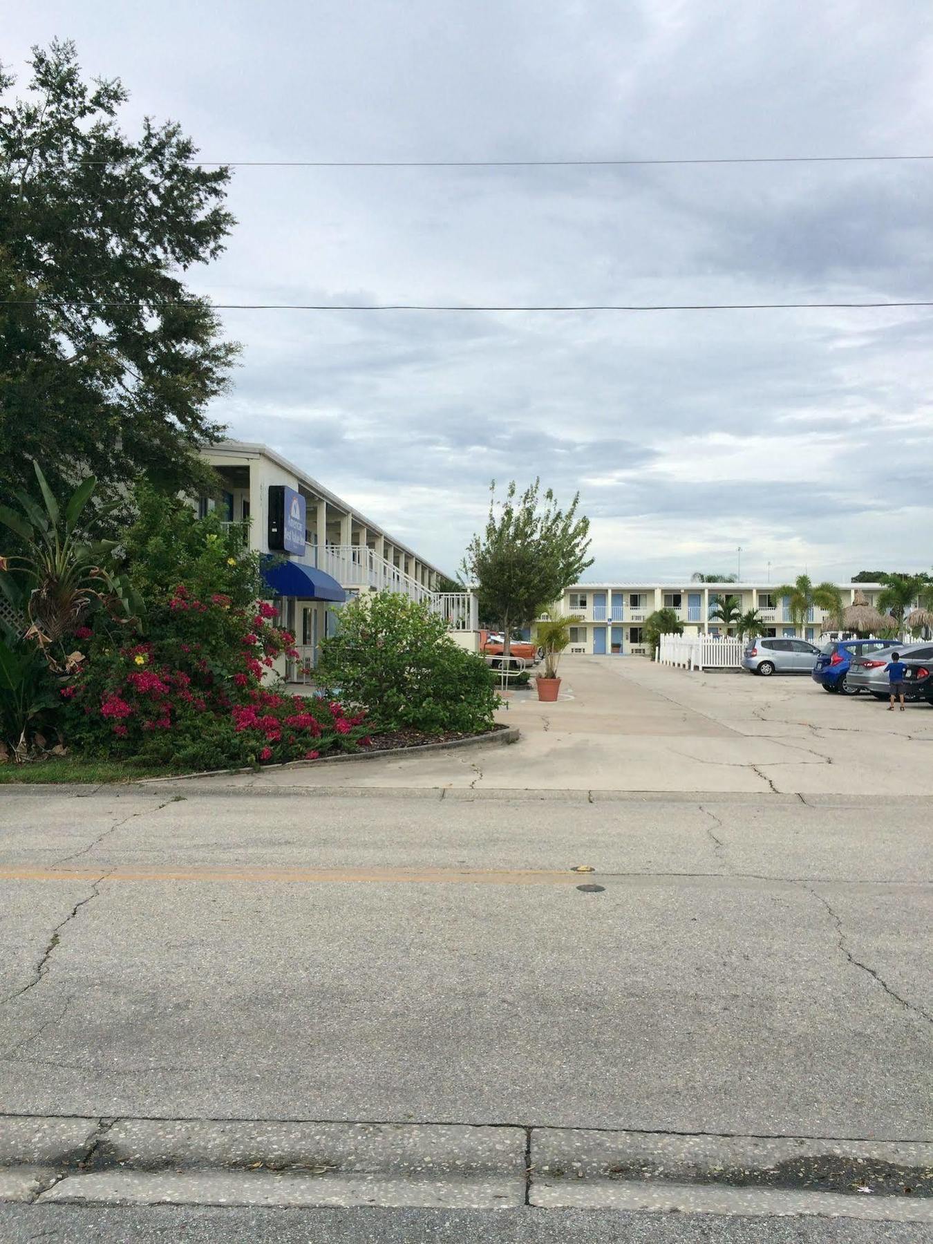 Americas Best Value Inn Bradenton-Sarasota Ngoại thất bức ảnh