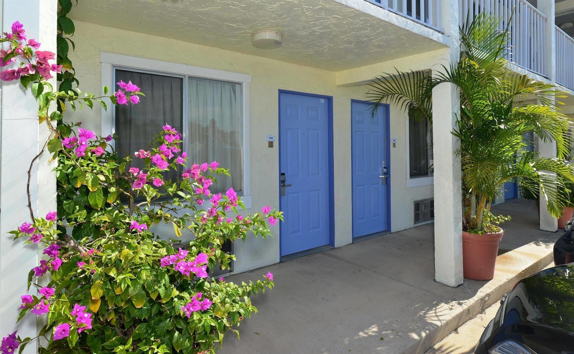 Americas Best Value Inn Bradenton-Sarasota Ngoại thất bức ảnh